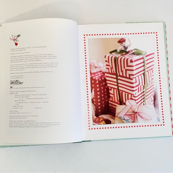 Vintage 2001 Mary Engelbreit Let The Merrymaking Begin Christmas Book Volume 1 - Picture 5 of 13